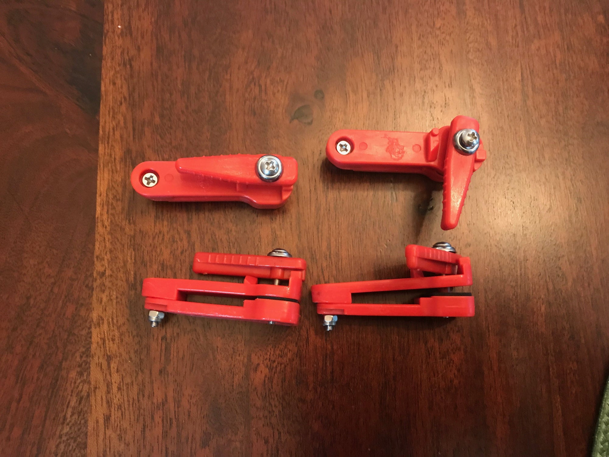 Twist Lock Clip